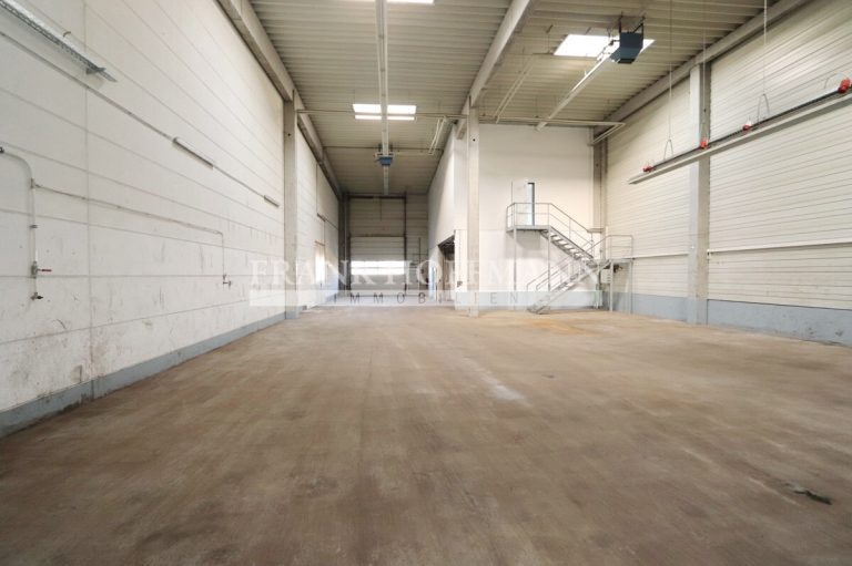 Immobilienangebot - Henstedt-Ulzburg - Alle - Über 1.600 m²! Lager-/Produktionsfläche mit Büro in Henstedt-Ulzburg