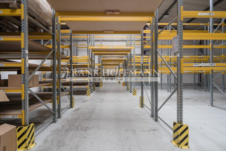 Immobilienangebot - Kaltenkirchen - Alle - Infrastrukturell attraktive Lage! Lagerhallen mit Büro im Gewerbegebiet Kaltenkirchen-Süd