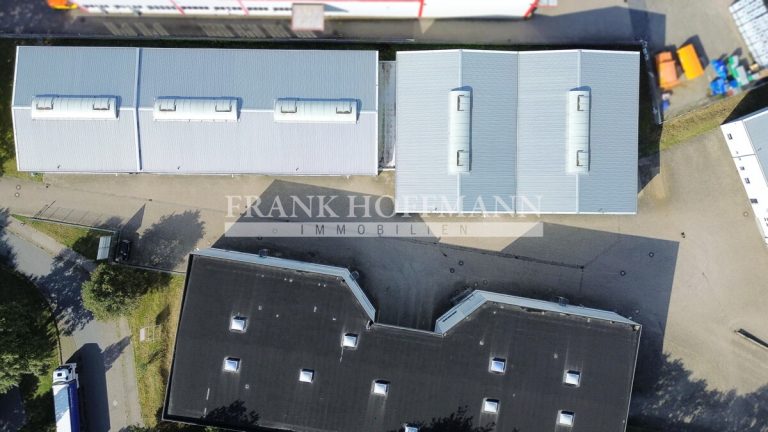 Immobilienangebot - Kaltenkirchen - Alle - Infrastrukturell attraktive Lage! Lagerhallen mit Büro im Gewerbegebiet Kaltenkirchen-Süd