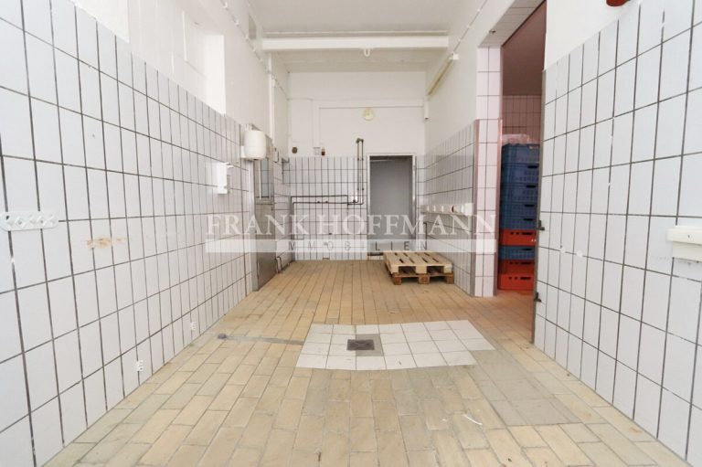 Immobilienangebot - Brokstedt - Alle - Produktionsstätte mit Kühlräumen & Ladennutzung in Brokstedt