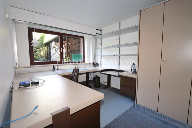Immobilienangebot - Hamburg - Alle - Bürofläche mit Blick ins Grüne in Hamburg-Sasel!