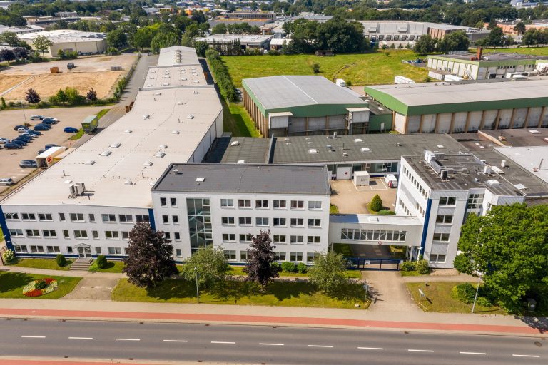 Immobilienangebot - Kaltenkirchen - Alle - Hallen-/Bürokomplex im Speckgürtel von Hamburg