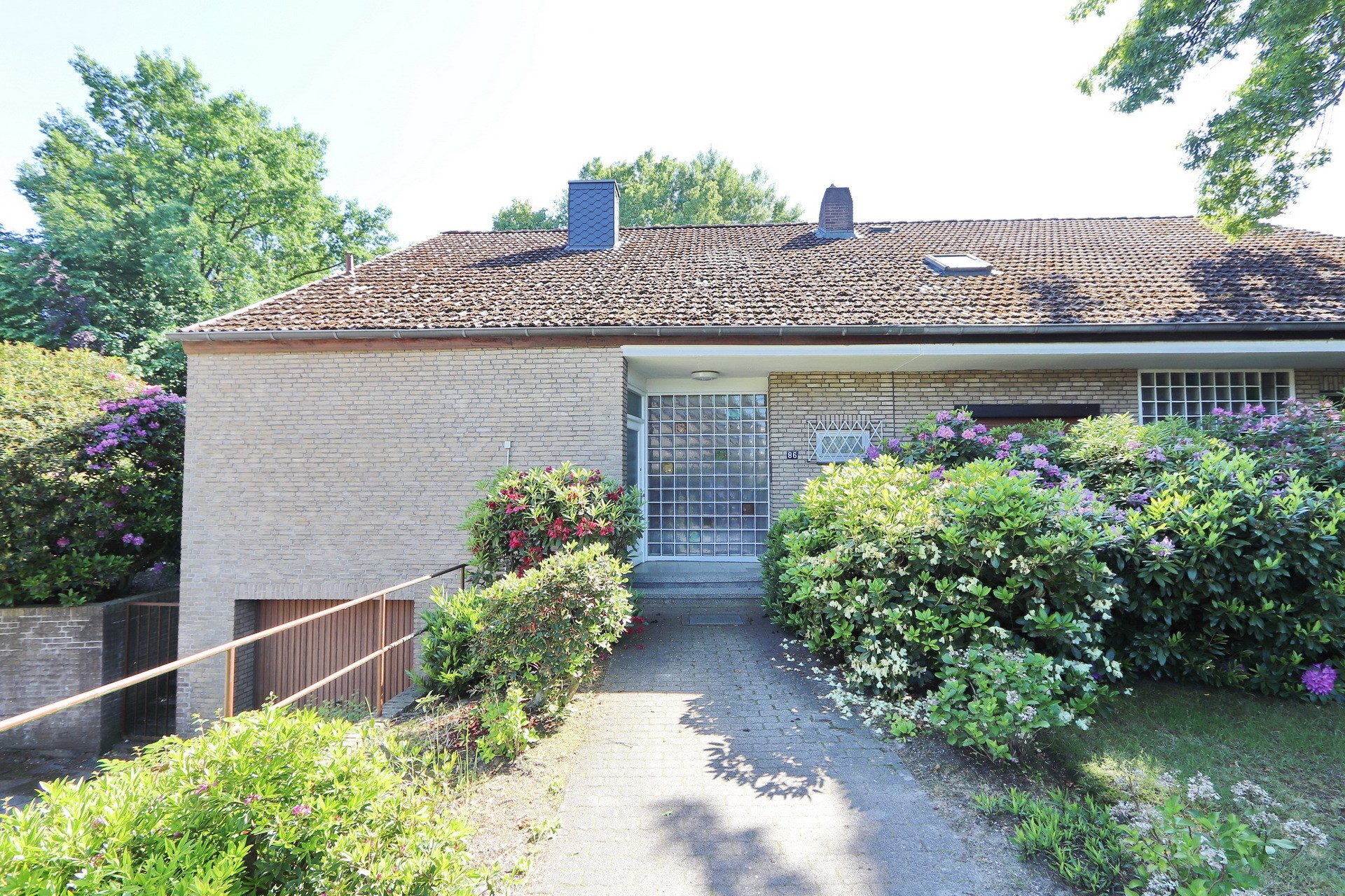 V6533 Immobilienangebot - Hamburg - Alle - Großzügige Doppelhaushäfte in Wellingsbüttel