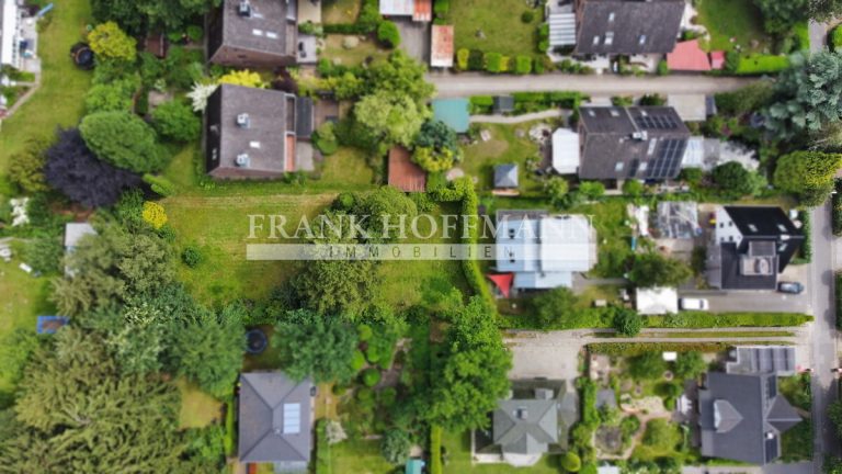 Immobilienangebot - Hamburg - Alle - Sehr attraktives Baugrundstück in ruhiger Hinterlage in Hamburg-Sasel
