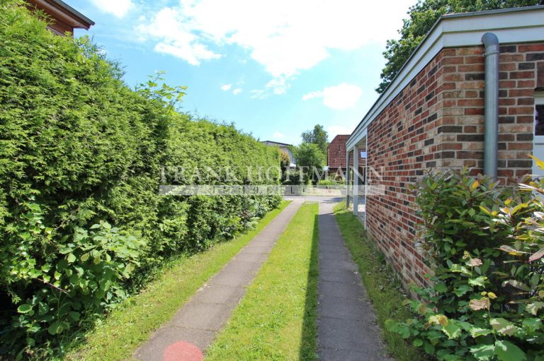 Immobilienangebot - Hamburg - Alle - Sehr attraktives Baugrundstück in ruhiger Hinterlage in Hamburg-Sasel