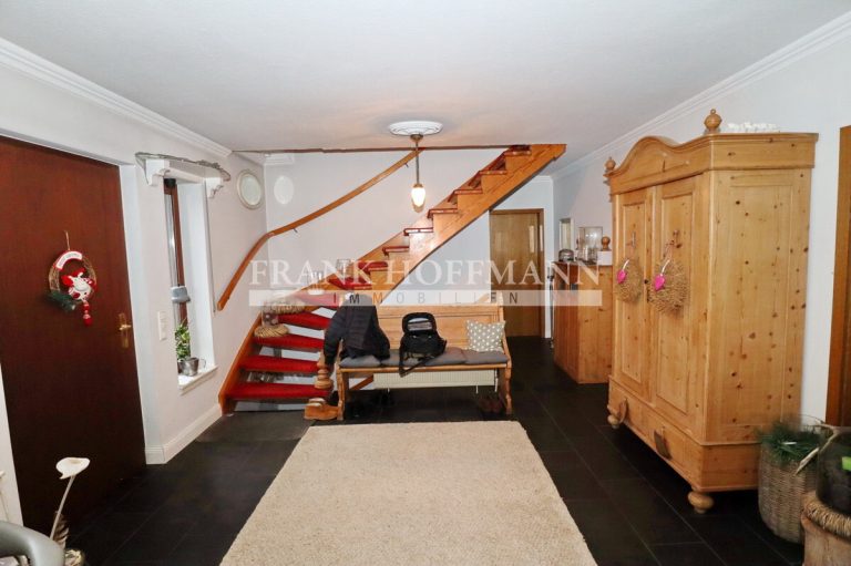 Immobilienangebot - Kaltenkirchen - Alle - Traumhaftes Einfamilienhaus in ruhiger Sackgassenendlage mit großem Grundstück in Kaltenkirchen
