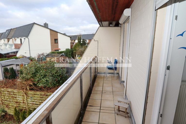 Immobilienangebot - Henstedt-Ulzburg - Alle - Gewerblich vermietetes Endreihenhaus mit vielseitiger Nutzungsmöglichkeit in Henstedt-Ulzburg