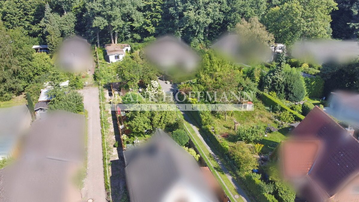 Immobilienangebot - Hamburg - Grundstücke - Mit Baugenehmigung und Zugang zum Volksdorfer Wald, Ortslage Hamburg-Meiendorf