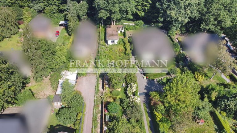 Immobilienangebot - Hamburg - Grundstücke - Mit Baugenehmigung und Zugang zum Volksdorfer Wald, Ortslage Hamburg-Meiendorf