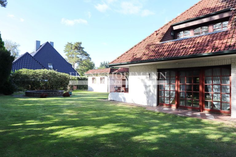 Immobilienangebot - Quickborn - Alle - Traumhaftes Einfamilienhaus mit Doppelgarage in Quickborn-Heide