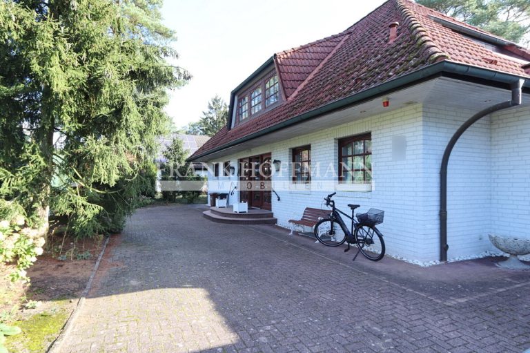 Immobilienangebot - Quickborn - Alle - Traumhaftes Einfamilienhaus mit Doppelgarage in Quickborn-Heide