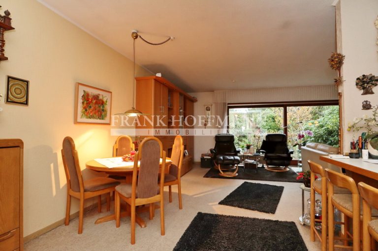 Immobilienangebot - Kaltenkirchen - Alle - Gepflegter Flachdachbungalow mit zwei Einheiten - hiervon eine vermietet in Kaltenkirchen