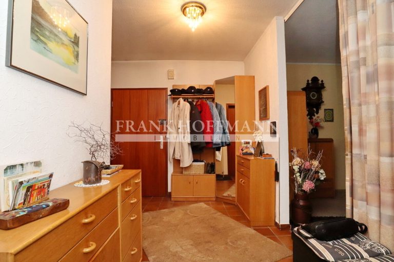 Immobilienangebot - Kaltenkirchen - Alle - Gepflegter Flachdachbungalow mit zwei Einheiten - hiervon eine vermietet in Kaltenkirchen