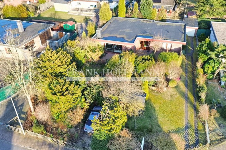 Immobilienangebot - Kaltenkirchen - Alle - Gepflegter Flachdachbungalow mit zwei Einheiten - hiervon eine vermietet in Kaltenkirchen