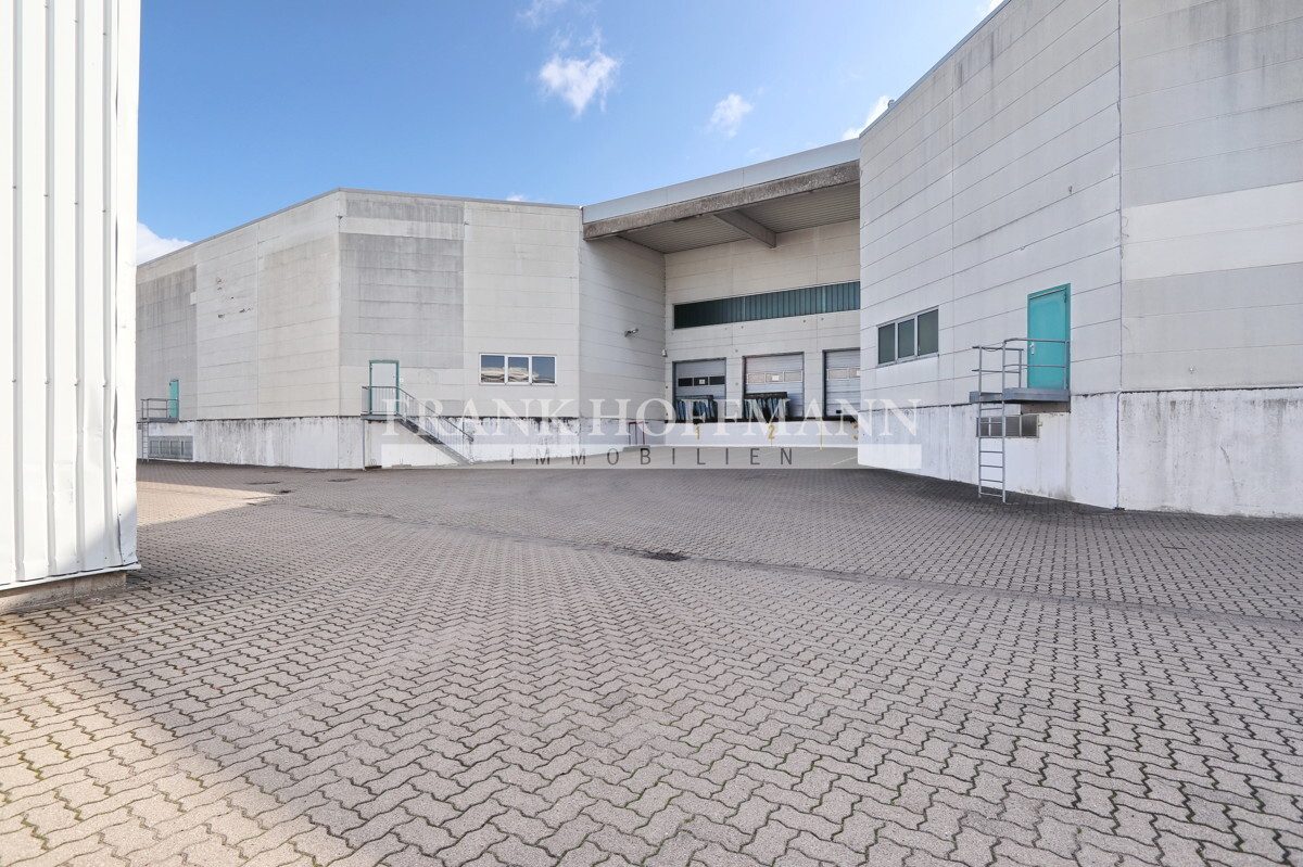 Immobilienangebot - Kaltenkirchen - Alle - Lagerhallenabschnitt im Gewerbegebiet von Kaltenkirchen-Süd