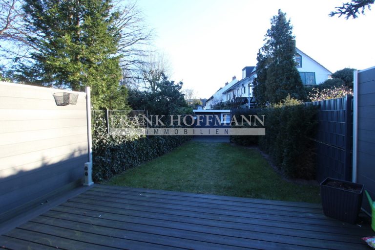 Immobilienangebot - Wedel - Alle - Fußläufig zur Elbe - Modernisiertes Mittelreihenhaus mit Vollkeller in Wedel