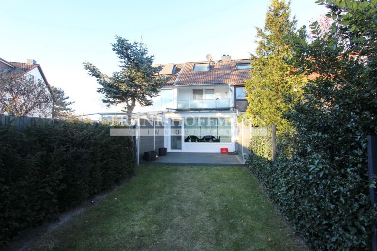 Immobilienangebot - Wedel - Alle - Fußläufig zur Elbe - Modernisiertes Mittelreihenhaus mit Vollkeller in Wedel