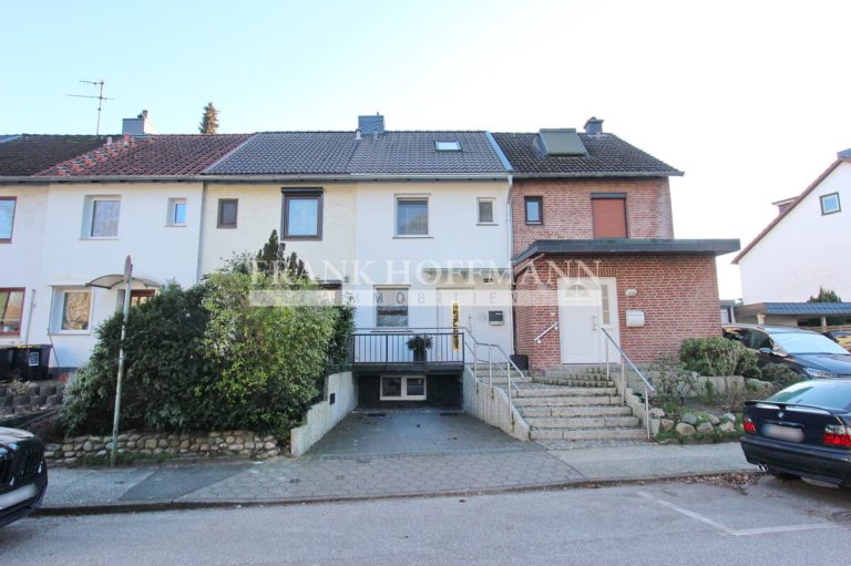 Immobilienangebot - Wedel - Alle - Fußläufig zur Elbe - Modernisiertes Mittelreihenhaus mit Vollkeller in Wedel
