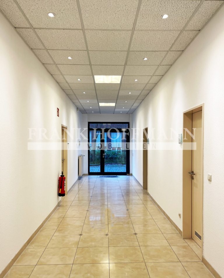 Immobilienangebot - Hamburg - Alle - Hochwertig und vielseitig nutzbar! Büro- und Lagerflächen in Poppenbüttel