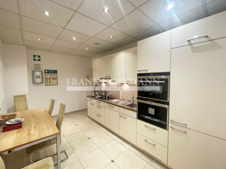 Immobilienangebot - Hamburg - Alle - Hochwertig und vielseitig nutzbar! Büro- und Lagerflächen in Poppenbüttel