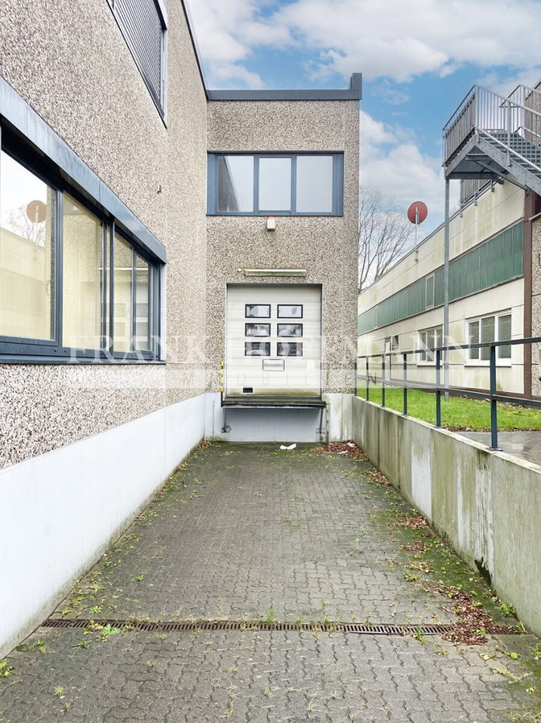 Immobilienangebot - Hamburg - Alle - Hochwertig und vielseitig nutzbar! Büro- und Lagerflächen in Poppenbüttel