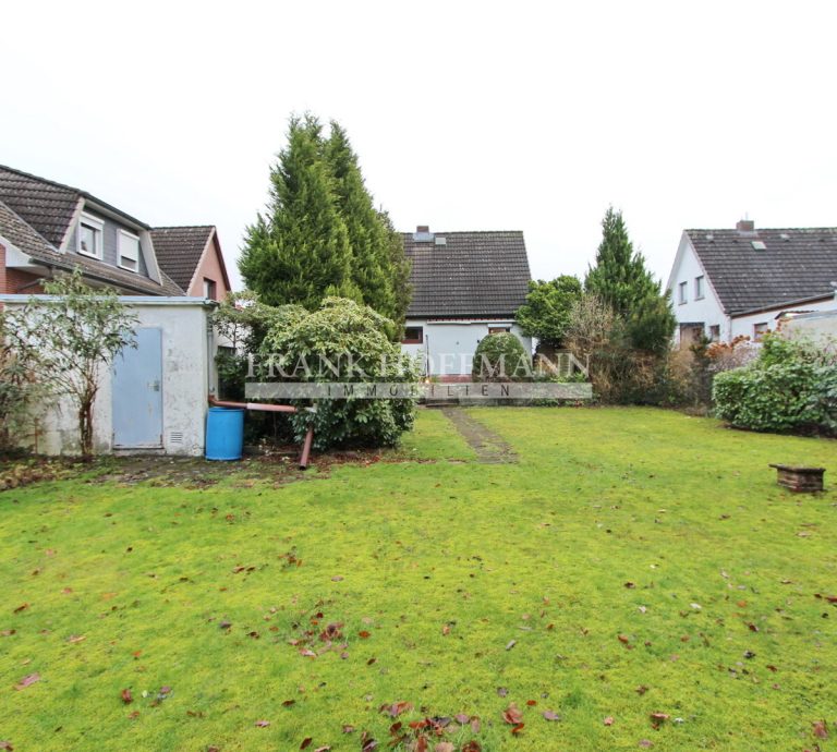 Immobilienangebot - Pinneberg - Alle - Kleines Einfamilienhaus auf großem Grundstück mit Erweiterungsmöglichkeit in Pinneberg