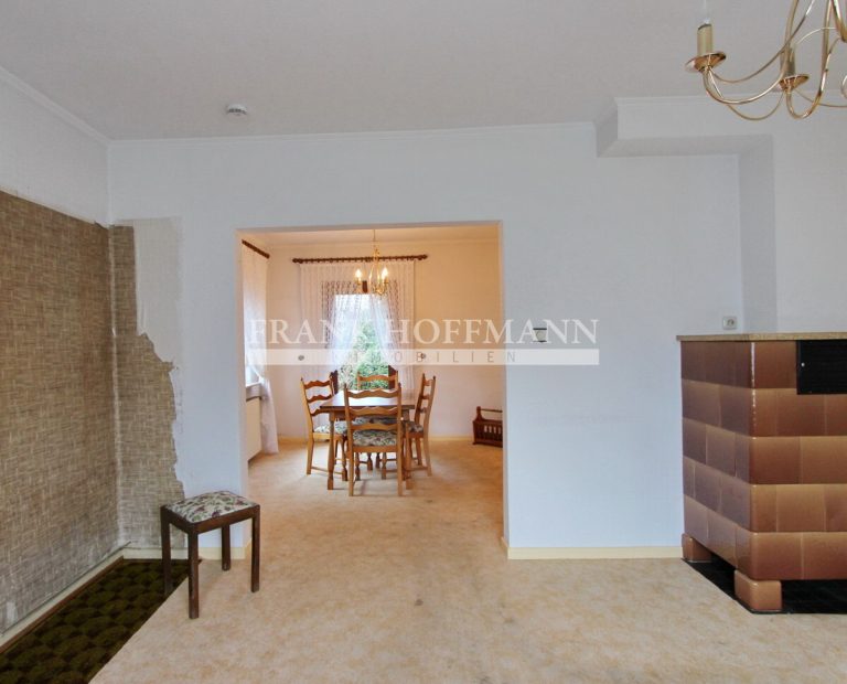 Immobilienangebot - Pinneberg - Alle - Kleines Einfamilienhaus auf großem Grundstück mit Erweiterungsmöglichkeit in Pinneberg