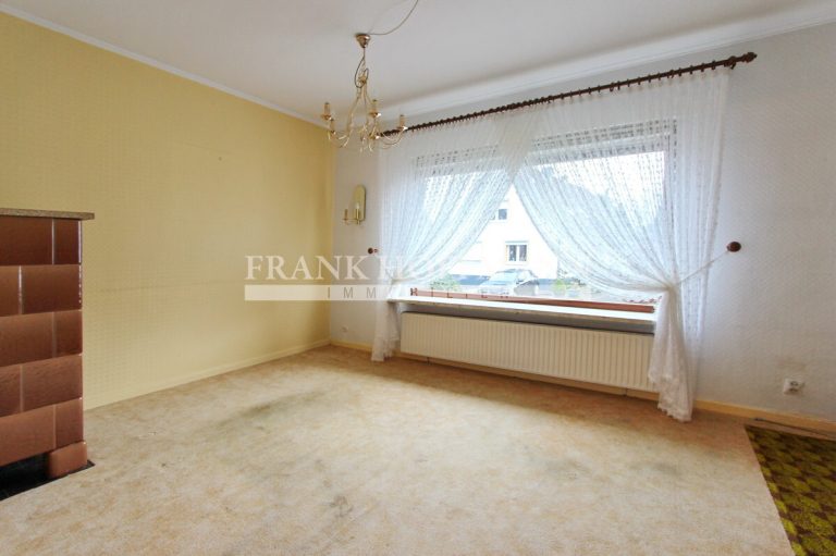 Immobilienangebot - Pinneberg - Alle - Kleines Einfamilienhaus auf großem Grundstück mit Erweiterungsmöglichkeit in Pinneberg