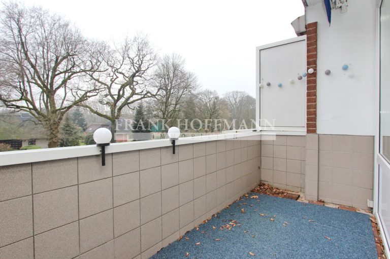 Immobilienangebot - Rellingen - Alle - An der Grenze zu Hamburg - Renovierte 3 1/2-Zi-ETW mit TG-Stellplatz in Rellingen
