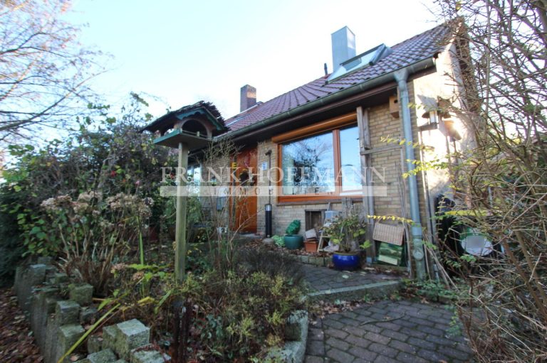 Immobilienangebot - Hamburg - Haus_Wohnung - Gemütliches Endreihenhaus mit Gartenidylle in Hamburg-Sülldorf