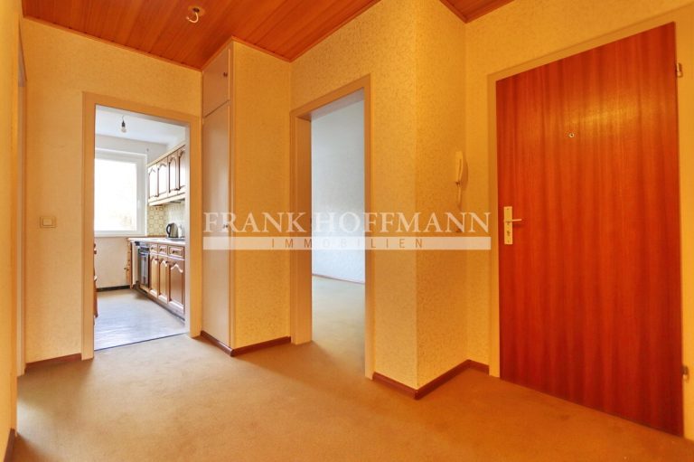 Immobilienangebot - Hamburg - Alle - Toll geschnittene 3-Zimmer Wohnung mit Tiefgaragenstellplatz in Hamburg-Ohlsdorf