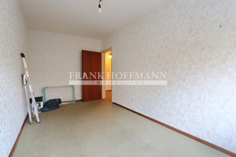 Immobilienangebot - Hamburg - Alle - Toll geschnittene 3-Zimmer Wohnung mit Tiefgaragenstellplatz in Hamburg-Ohlsdorf