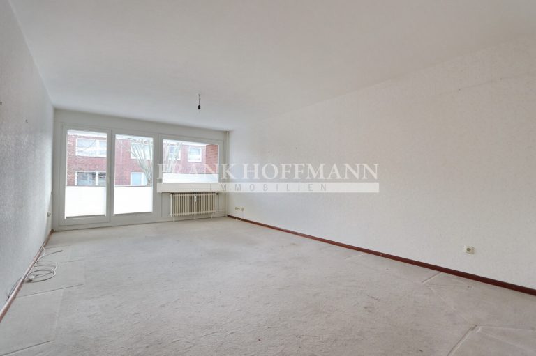 Immobilienangebot - Hamburg - Alle - Toll geschnittene 3-Zimmer Wohnung mit Tiefgaragenstellplatz in Hamburg-Ohlsdorf