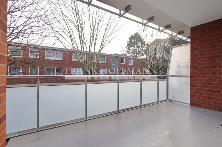 Immobilienangebot - Hamburg - Alle - Toll geschnittene 3-Zimmer Wohnung mit Tiefgaragenstellplatz in Hamburg-Ohlsdorf