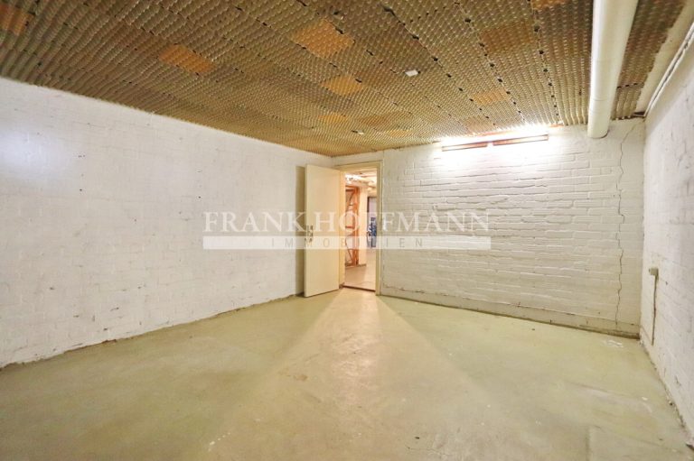 Immobilienangebot - Hamburg - Alle - Toll geschnittene 3-Zimmer Wohnung mit Tiefgaragenstellplatz in Hamburg-Ohlsdorf
