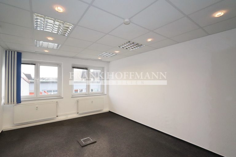 Immobilienangebot - Hamburg - Alle - Lager mit Büroflächen in Hamburg-Eidelstedt
