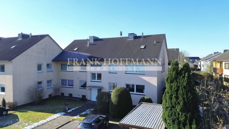 Immobilienangebot - Kaltenkirchen - Alle - Entwicklungspotenzial! Mehrfamilienhaus mit 4 Wohneinheiten in Kaltenkirchen