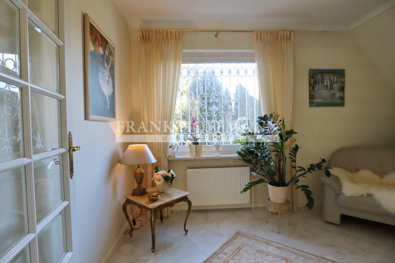 Immobilienangebot - Bönningstedt - Alle - Platz für die ganze Familie: Einfamilienhaus mit großem Grundstück und Doppelgarage in Bönningstedt