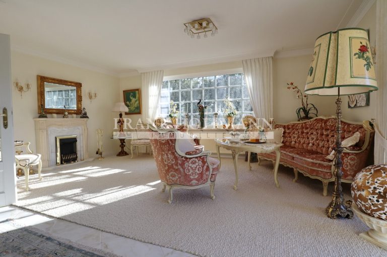 Immobilienangebot - Bönningstedt - Alle - Platz für die ganze Familie: Einfamilienhaus mit großem Grundstück und Doppelgarage in Bönningstedt