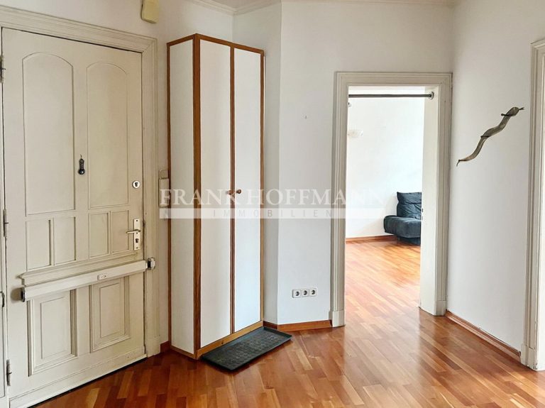 Immobilienangebot - Hamburg - Alle - Großzügige Altbauwohnung im zentralen Hamburg Eimsbüttel