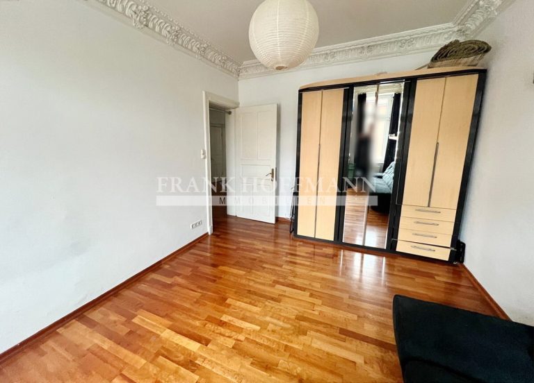 Immobilienangebot - Hamburg - Alle - Großzügige Altbauwohnung im zentralen Hamburg Eimsbüttel