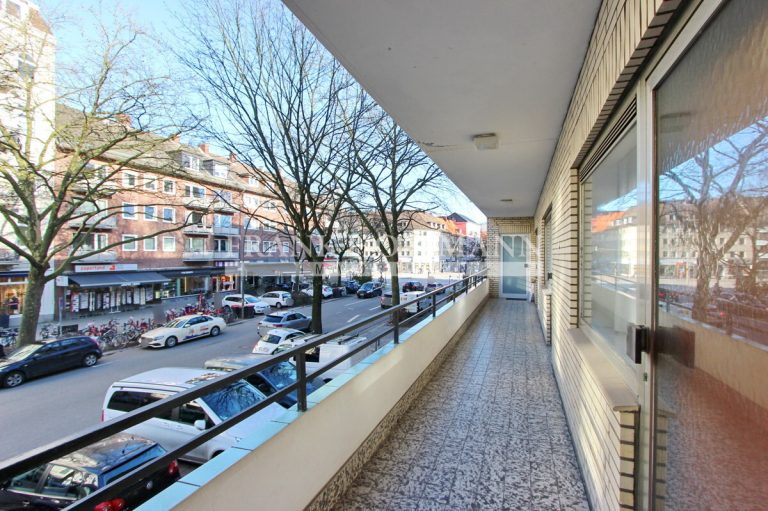 Immobilienangebot - Hamburg - Alle - 2-Zimmer-Wohnung mit viel Potenzial in Hamburg-Eimsbüttel - Balkon + 2 TG-Stellplätze