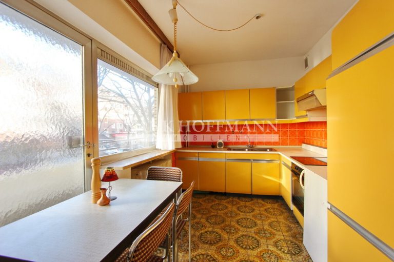 Immobilienangebot - Hamburg - Alle - 2-Zimmer-Wohnung mit viel Potenzial in Hamburg-Eimsbüttel - Balkon + 2 TG-Stellplätze