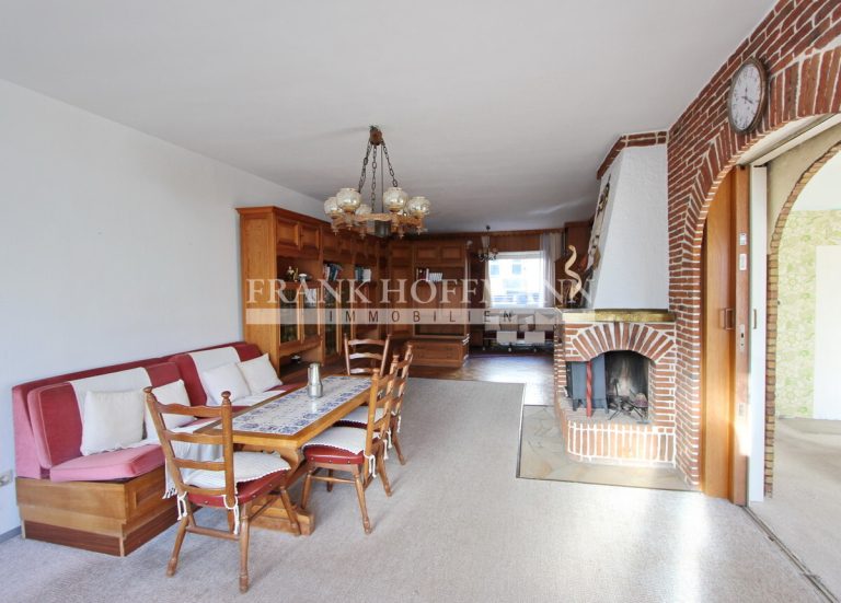 Immobilienangebot - Hamburg - Alle - 2-Zimmer-Wohnung mit viel Potenzial in Hamburg-Eimsbüttel - Balkon + 2 TG-Stellplätze