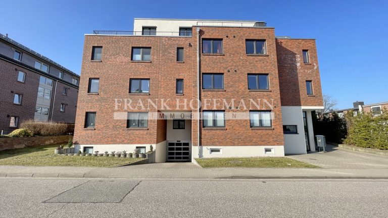 Immobilienangebot - Henstedt-Ulzburg - Alle - Attraktive Wohnung mit Terrasse, Aufzug und Stellplatz -zentral in Henstedt-Ulzburg
