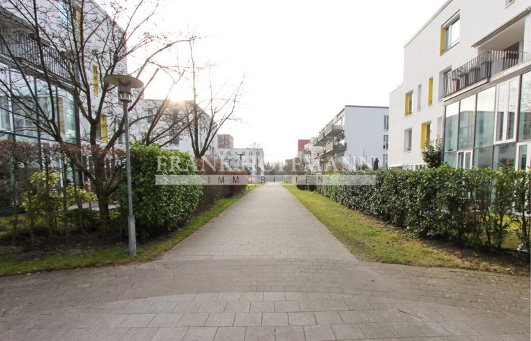 Immobilienangebot - Hamburg - Alle - Hochwertige Maisonettewohnung am Tierpark Hagenbeck mit 2 TG-Stellplätzen in Hamburg-Stellingen