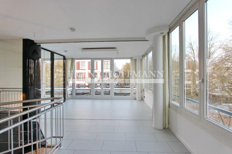 Immobilienangebot - Hamburg - Alle - Hochwertige Maisonettewohnung am Tierpark Hagenbeck mit 2 TG-Stellplätzen in Hamburg-Stellingen