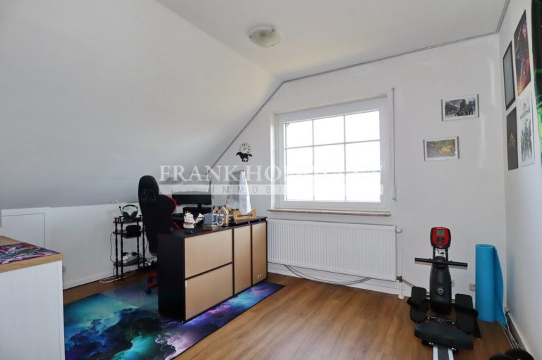 Immobilienangebot - Kaltenkirchen - Alle - Einfamilienhaus mit vermieteter Einliegerwohnung in Kaltenkirchen