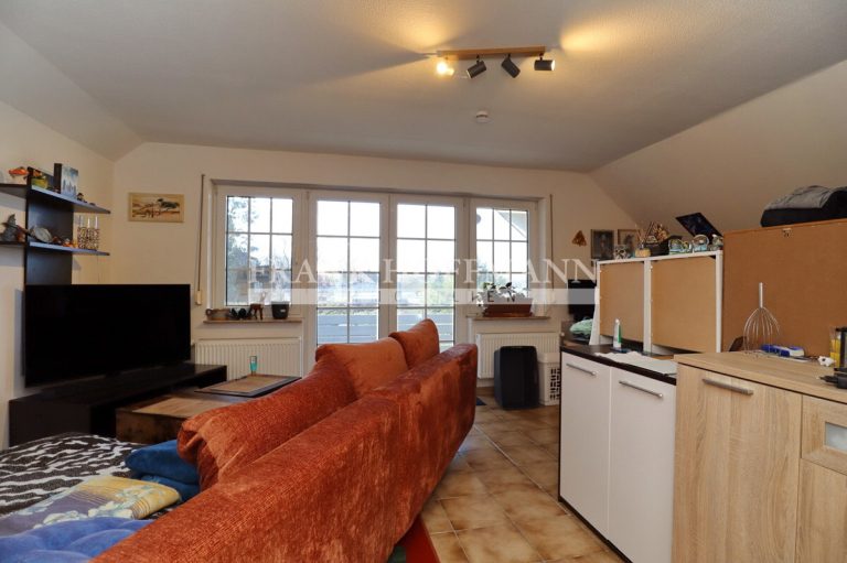 Immobilienangebot - Kaltenkirchen - Alle - Einfamilienhaus mit vermieteter Einliegerwohnung in Kaltenkirchen
