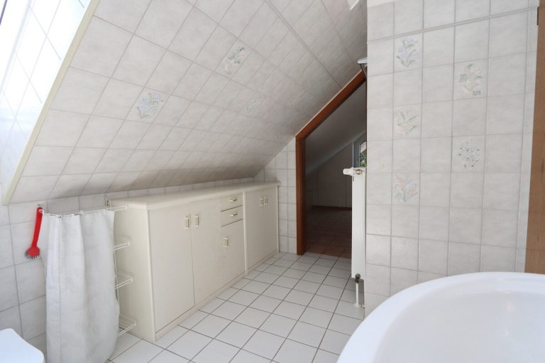 Immobilienangebot - Kaltenkirchen - Haus_Wohnung - Ab sofort frei lieferbar: Ideal geschnittenes Einfamilienhaus mit Einliegerwohnung in Kaltenkirchen